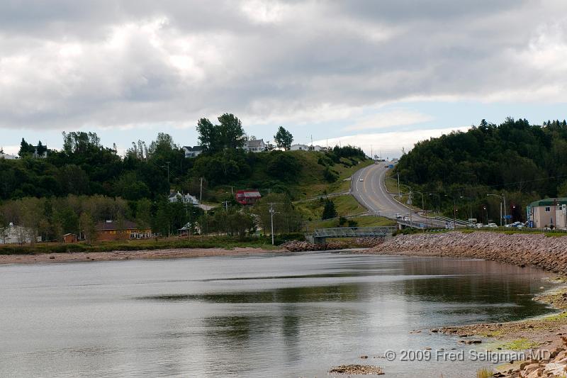 20090831_113617 D3.jpg - North shore St Lawrence River at Les Escoumins.  There are many hydroelectric dams in this area